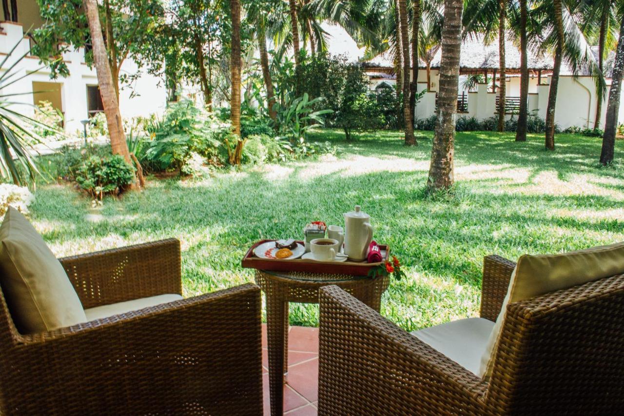 Sea Cliff Resort & Spa Zanzibar Buitenkant foto