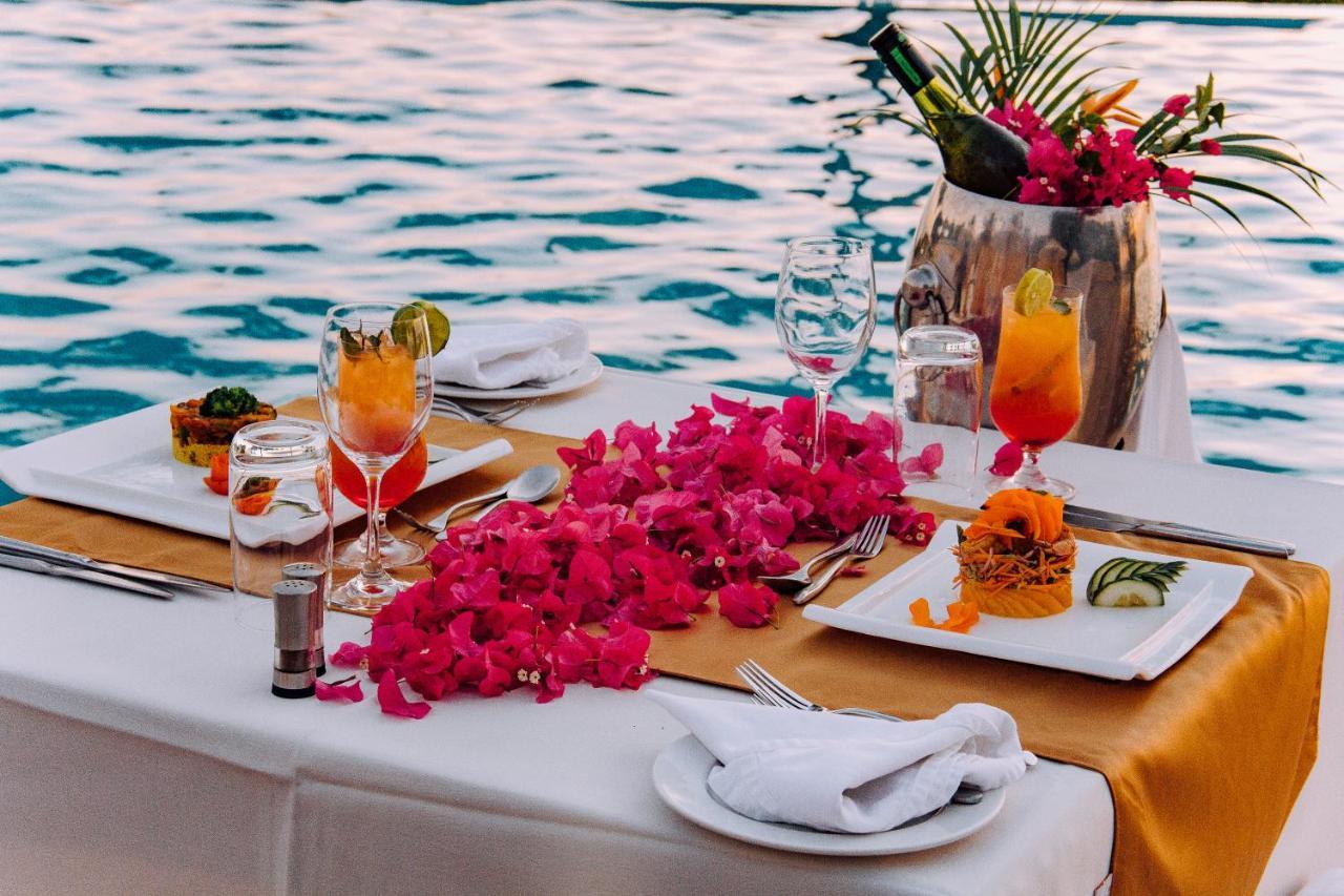 Sea Cliff Resort & Spa Zanzibar Buitenkant foto