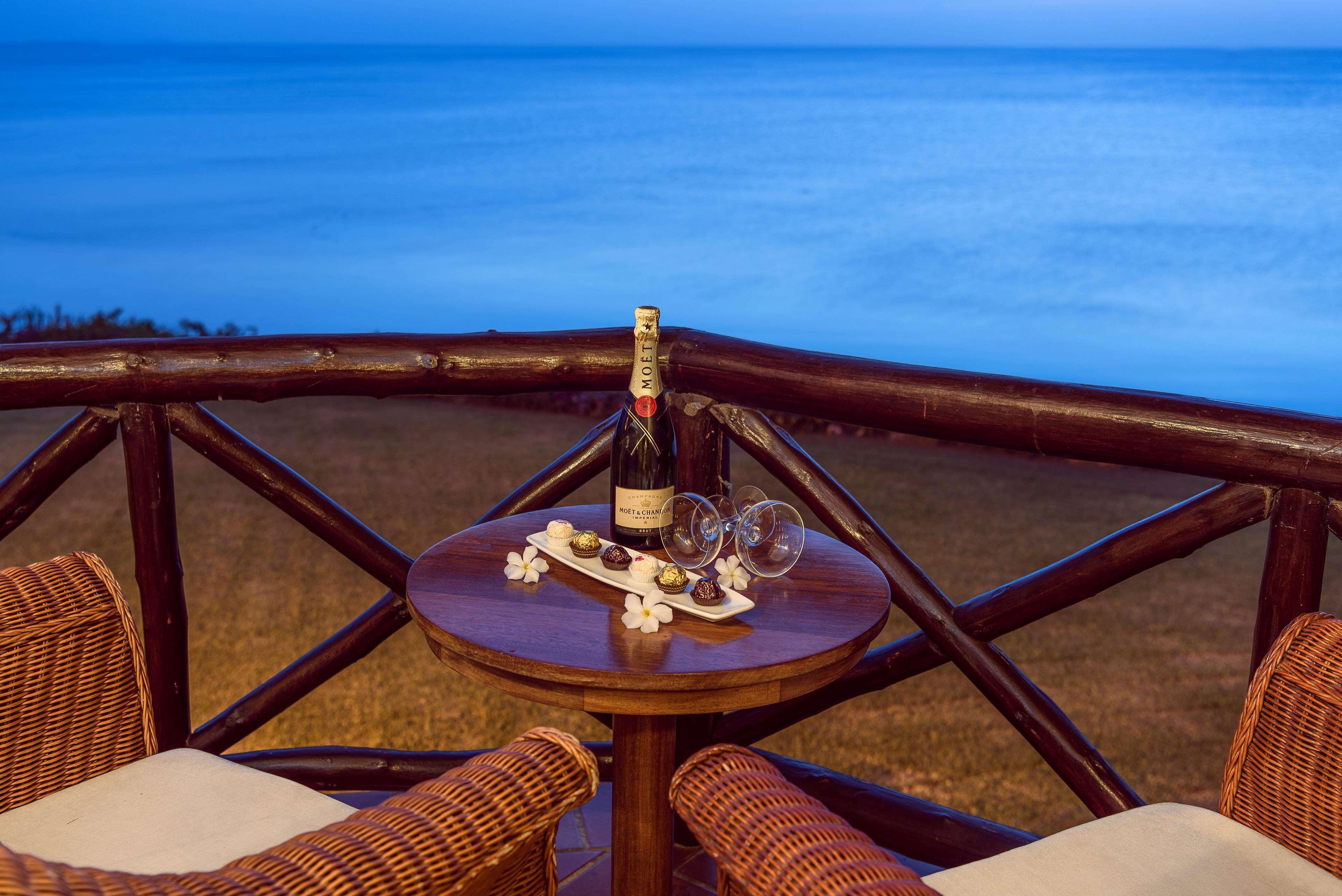Sea Cliff Resort & Spa Zanzibar Buitenkant foto