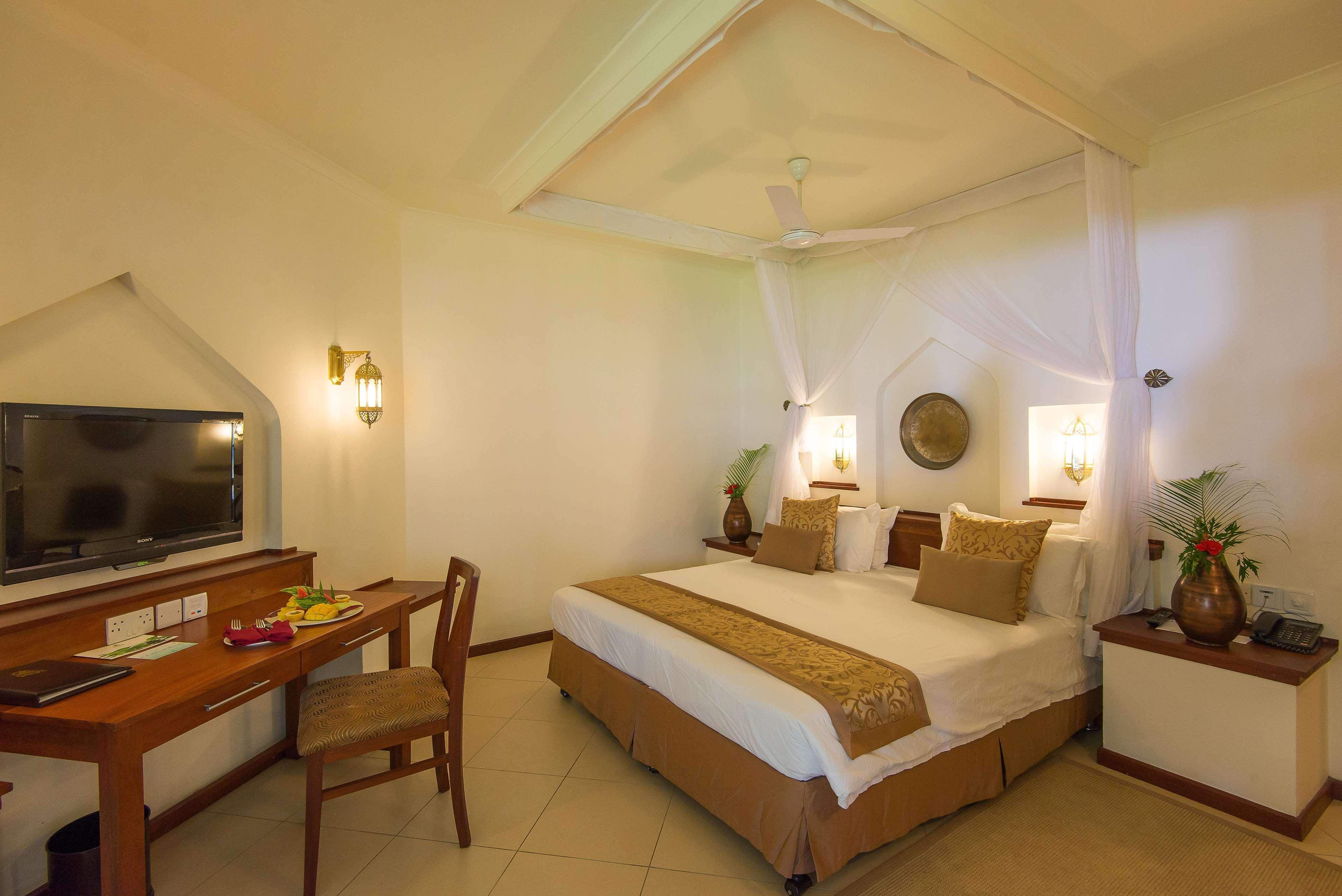 Sea Cliff Resort & Spa Zanzibar Buitenkant foto