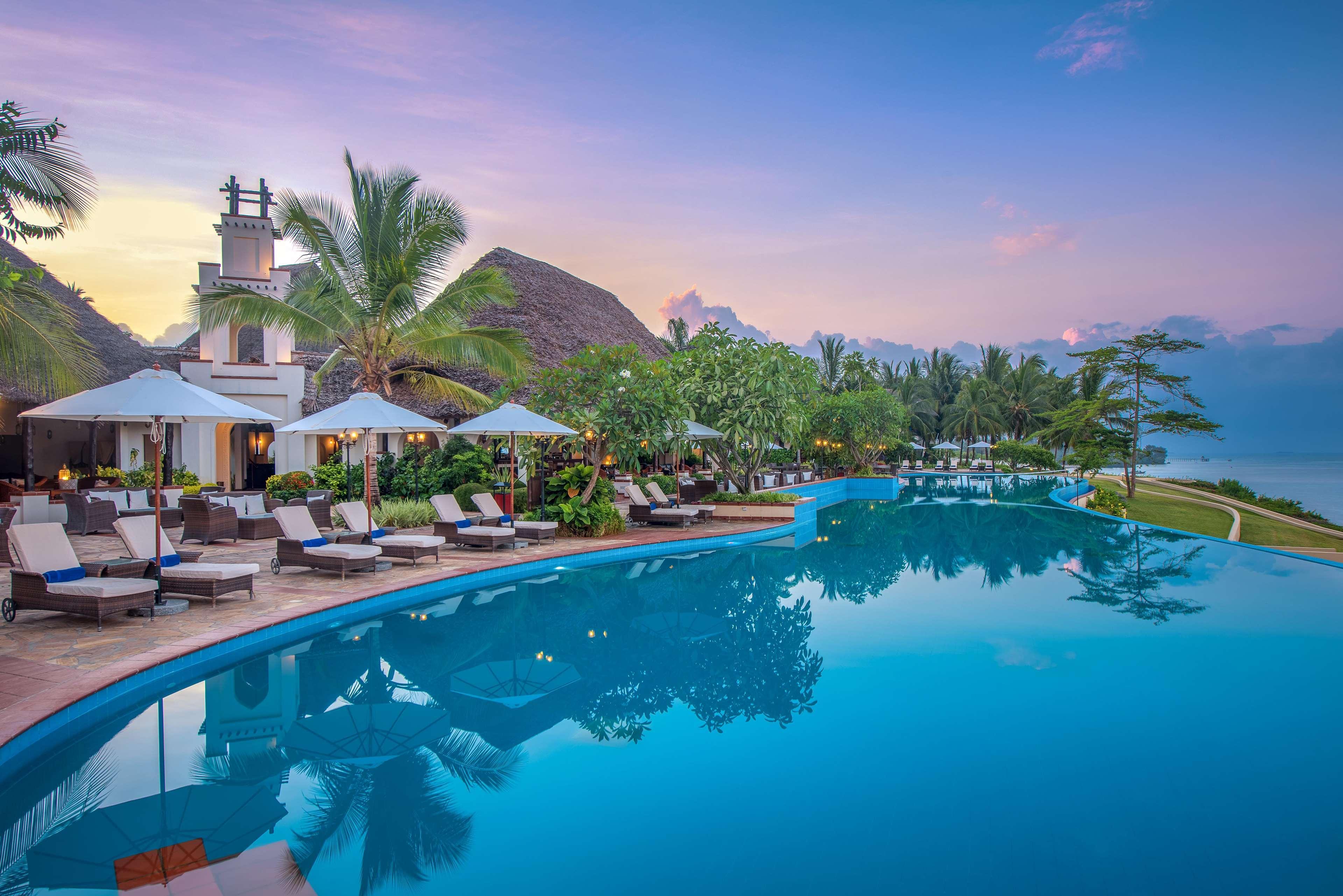 Sea Cliff Resort & Spa Zanzibar Buitenkant foto
