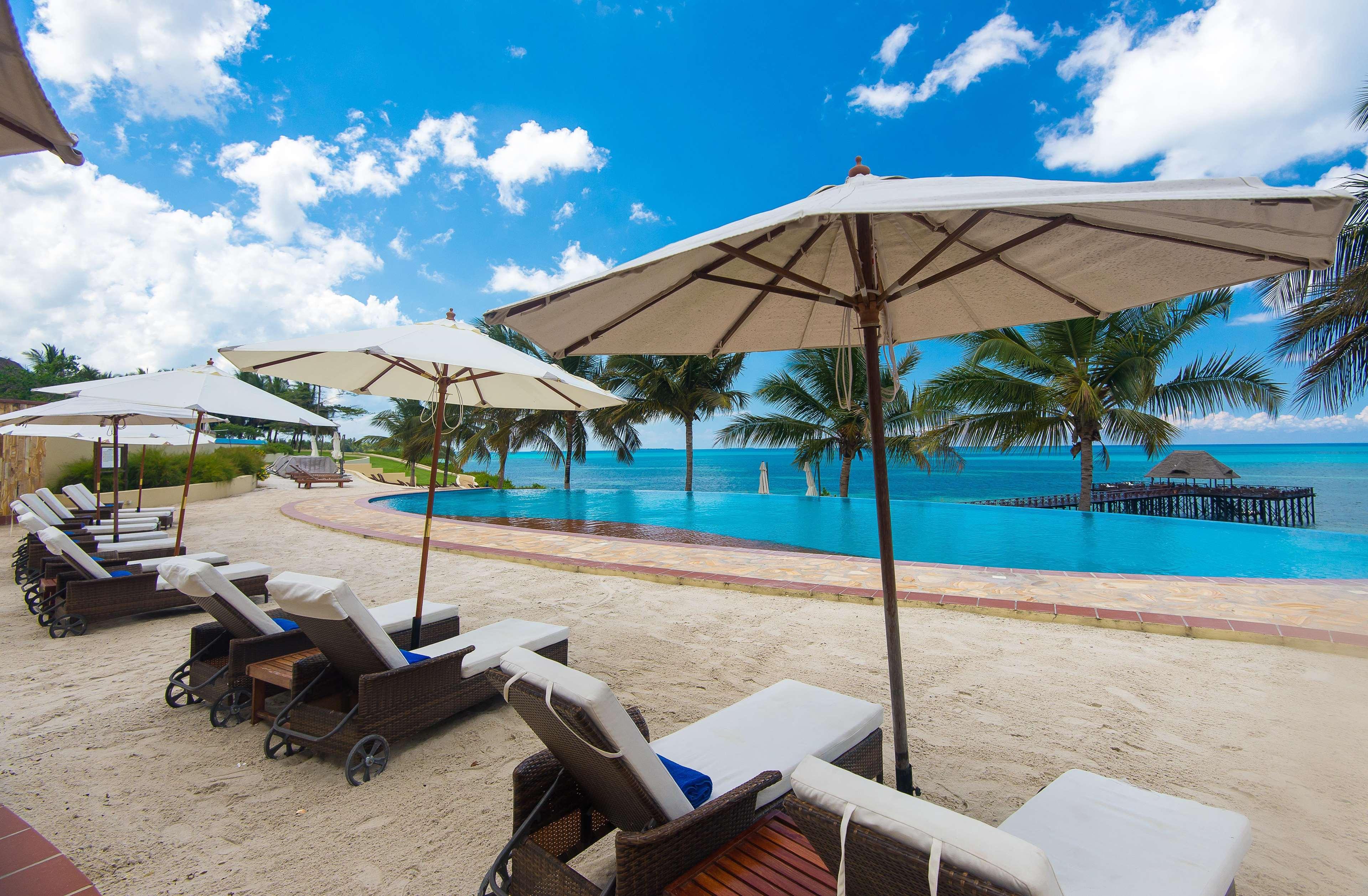 Sea Cliff Resort & Spa Zanzibar Buitenkant foto