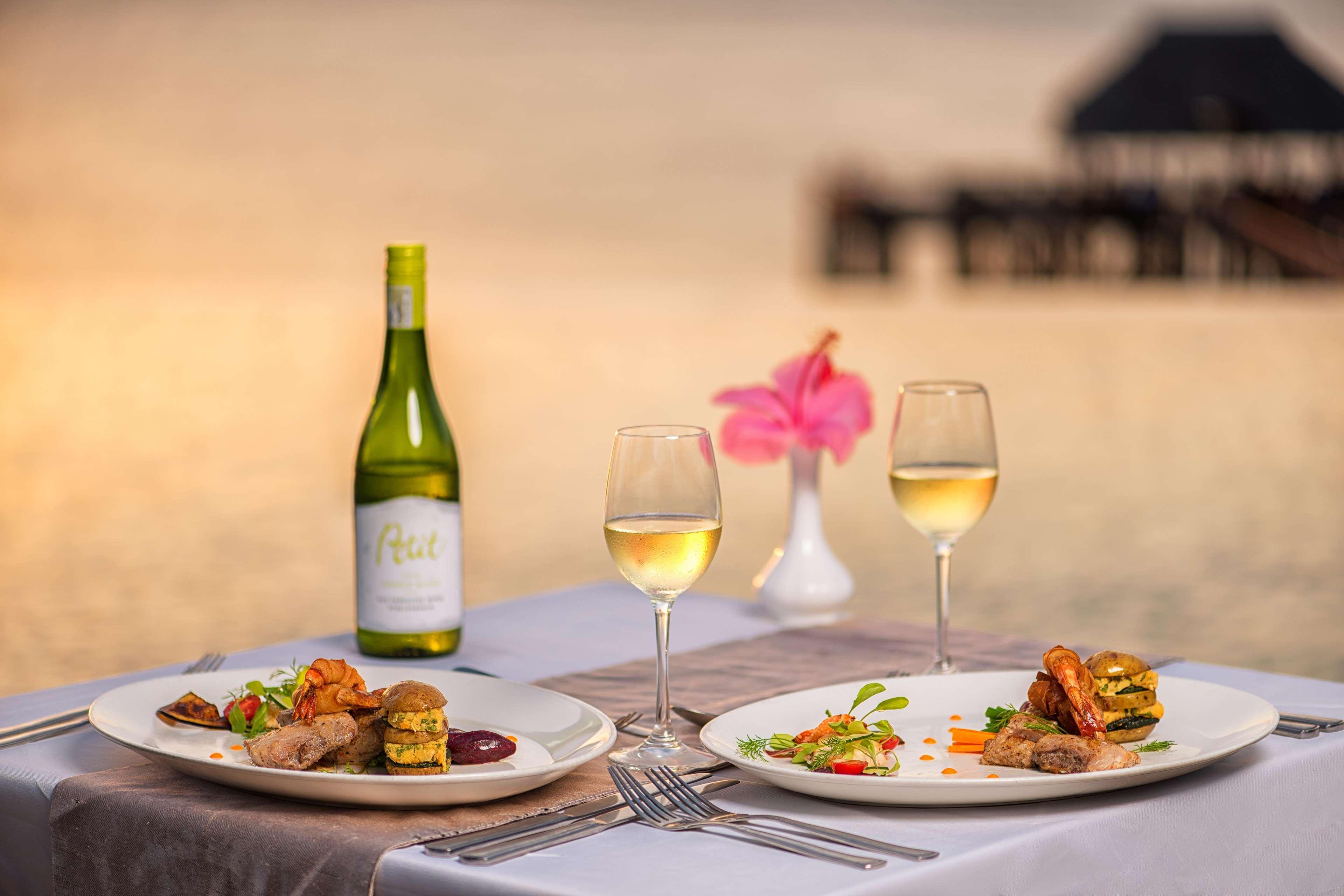 Sea Cliff Resort & Spa Zanzibar Buitenkant foto